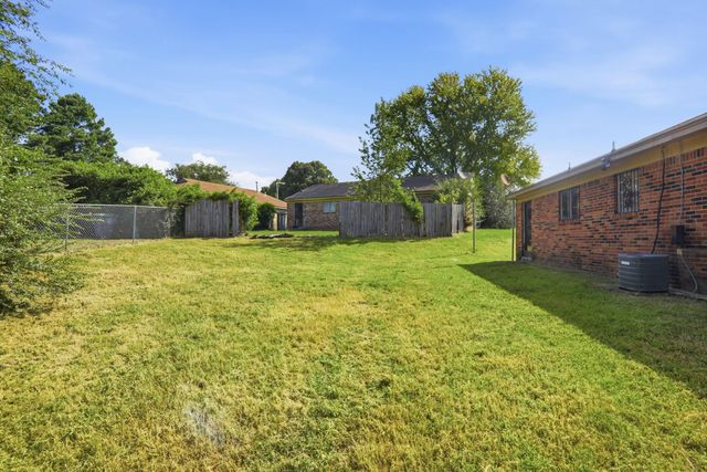3608 RUSSELWOOD DR, Memphis, TN 38128