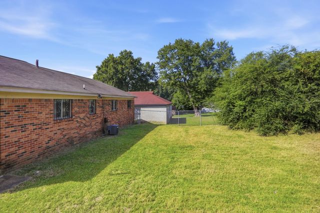 3608 RUSSELWOOD DR, Memphis, TN 38128