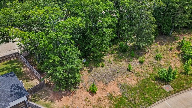 2336 Windswept Lane, Fayetteville, AR 72703