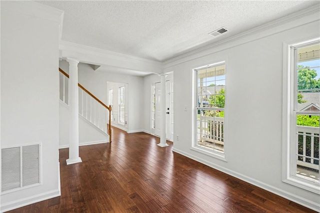 401 Mount Vernon Court, Woodstock, GA 30189