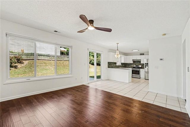 401 Mount Vernon Court, Woodstock, GA 30189