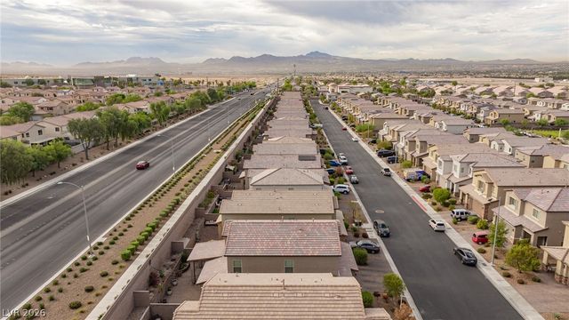 2728 Lindsey Springs Street, Las Vegas, NV 89142