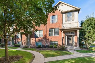 631 Conservatory Lane 544, Aurora, IL 60502