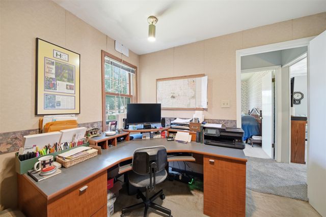 4290 NE 27th Street, Des Moines, IA 50317