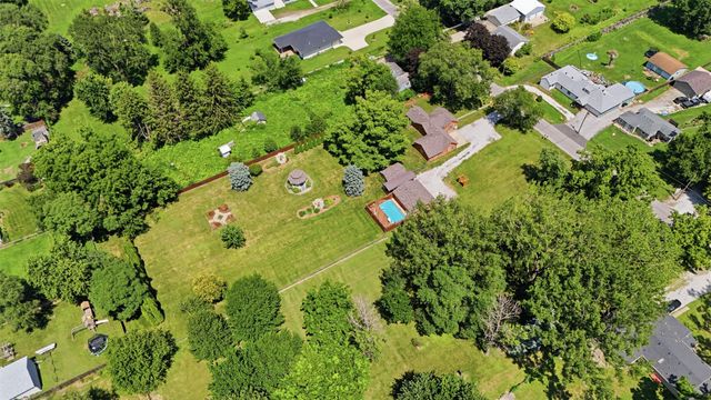 4290 NE 27th Street, Des Moines, IA 50317