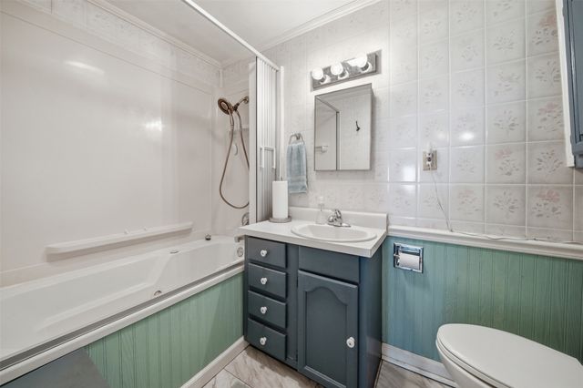 4290 NE 27th Street, Des Moines, IA 50317