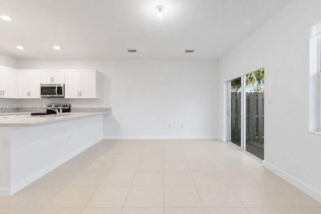 1705 SE 27th Road, Homestead, FL 33035