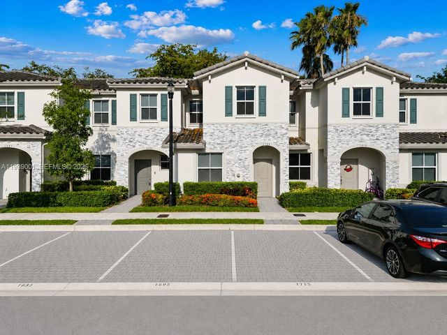 1705 SE 27th Road, Homestead, FL 33035