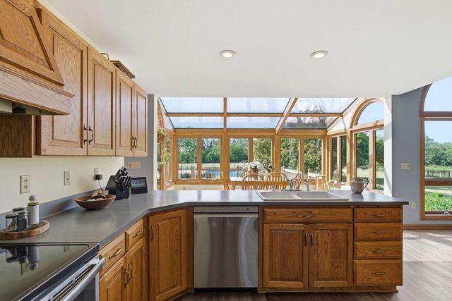 W350S1951 Waterville ROAD, Oconomowoc, WI 53066