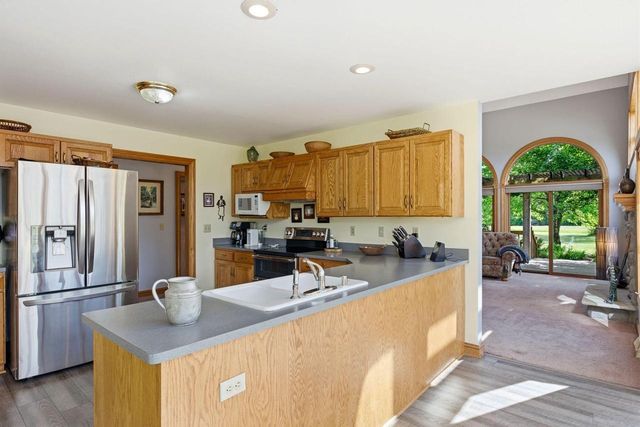 W350S1951 Waterville ROAD, Oconomowoc, WI 53066
