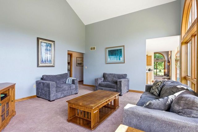 W350S1951 Waterville ROAD, Oconomowoc, WI 53066