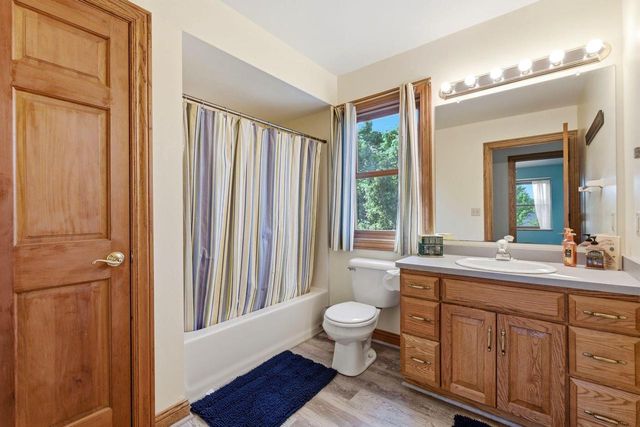 W350S1951 Waterville ROAD, Oconomowoc, WI 53066
