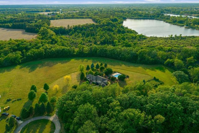 W350S1951 Waterville ROAD, Oconomowoc, WI 53066