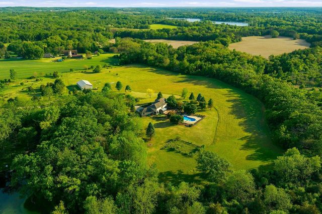 W350S1951 Waterville ROAD, Oconomowoc, WI 53066