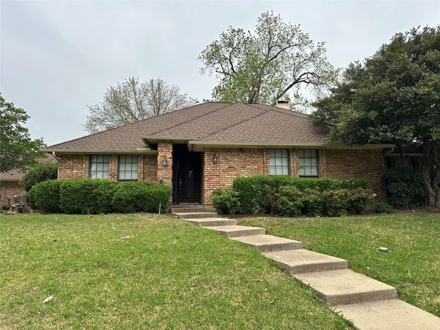 6501 Lake Side Circle, North Richland Hills, TX 76180