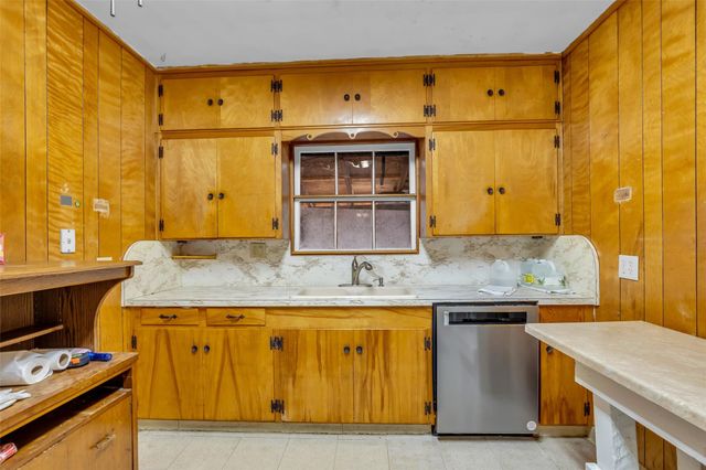 218 Olive Avenue, Pasadena, TX 77506