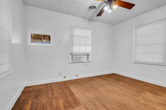 218 Olive Avenue, Pasadena, TX 77506