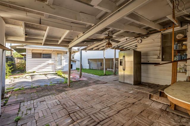 218 Olive Avenue, Pasadena, TX 77506