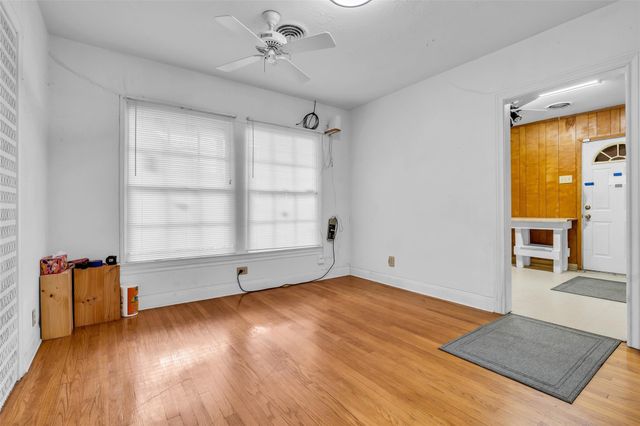 218 Olive Avenue, Pasadena, TX 77506