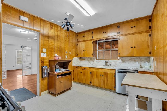 218 Olive Avenue, Pasadena, TX 77506