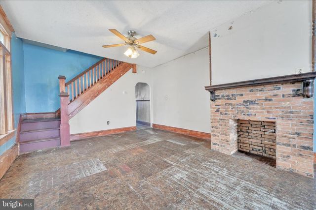 209 S SCHUYLKILL AVE, Shenandoah, PA 17976