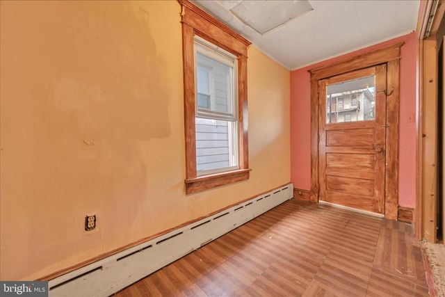 209 S SCHUYLKILL AVE, Shenandoah, PA 17976