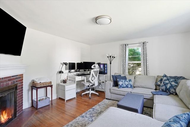 208 West Center St, West Bridgewater, MA 02379