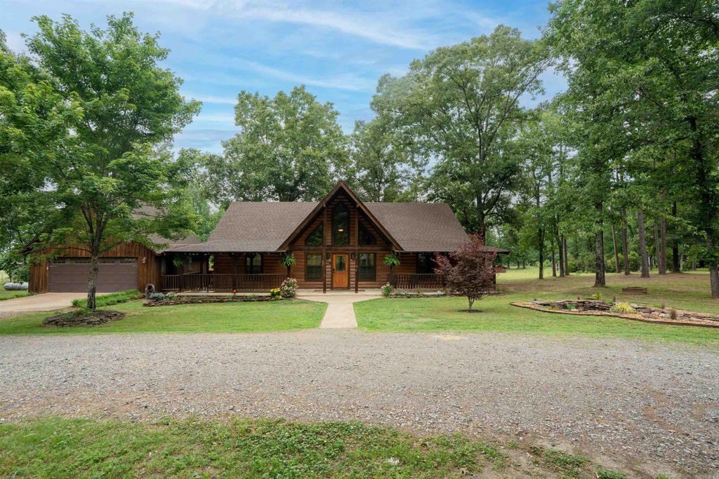 2340 Fairview Road, Pangburn, AR 72121