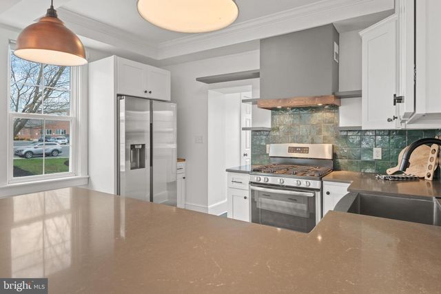 247 JACKSON ST, Lancaster, PA 17603