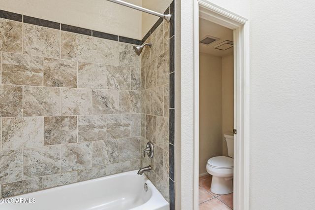 1643 E WAGONER Road, Phoenix, AZ 85022