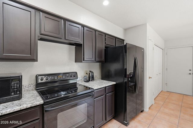 1643 E WAGONER Road, Phoenix, AZ 85022