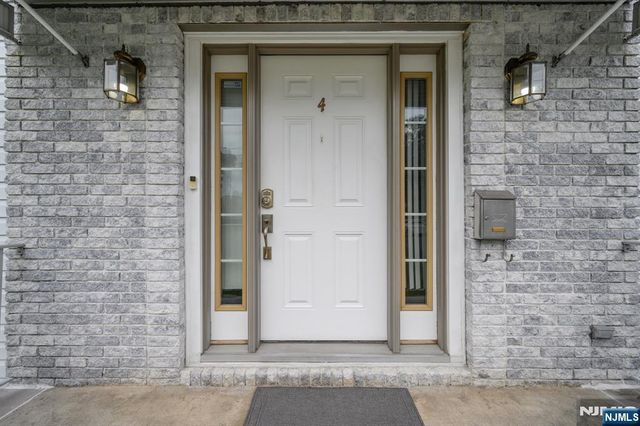 4 Elm Court, Little Falls, NJ 07424