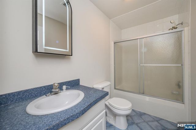 4 Elm Court, Little Falls, NJ 07424