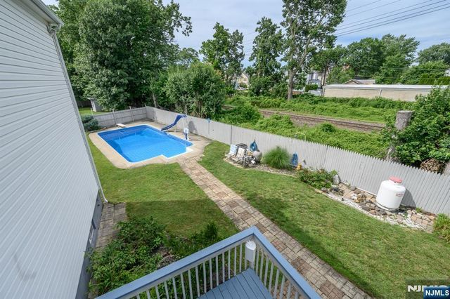 4 Elm Court, Little Falls, NJ 07424