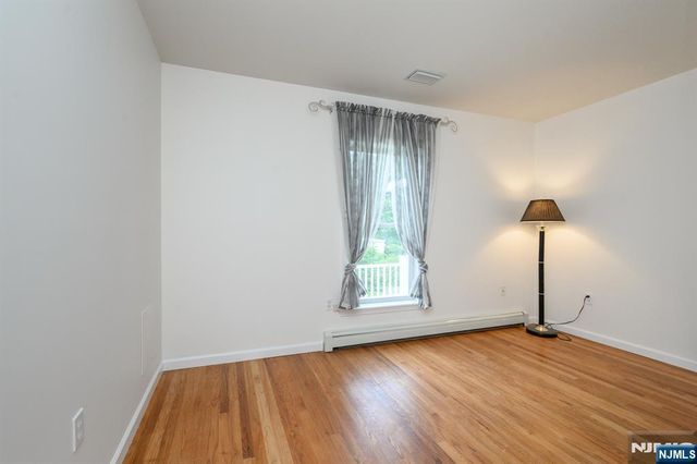 4 Elm Court, Little Falls, NJ 07424