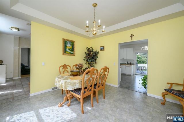 4 Elm Court, Little Falls, NJ 07424