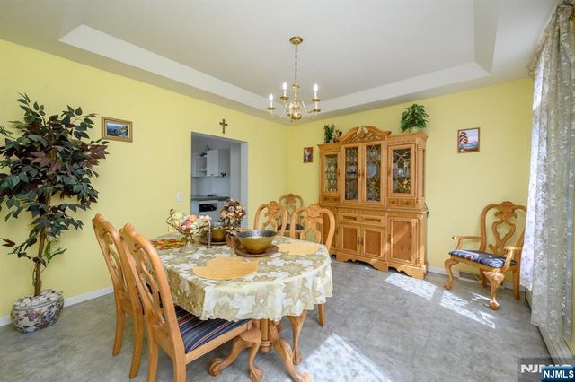 4 Elm Court, Little Falls, NJ 07424