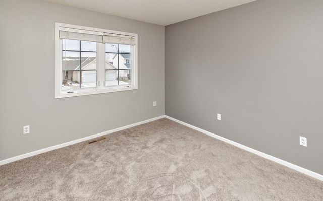 15715 Tanglewood Drive, Urbandale, IA 50323