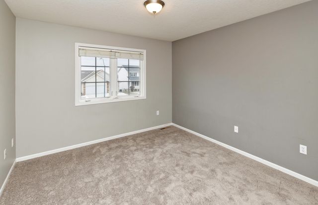 15715 Tanglewood Drive, Urbandale, IA 50323