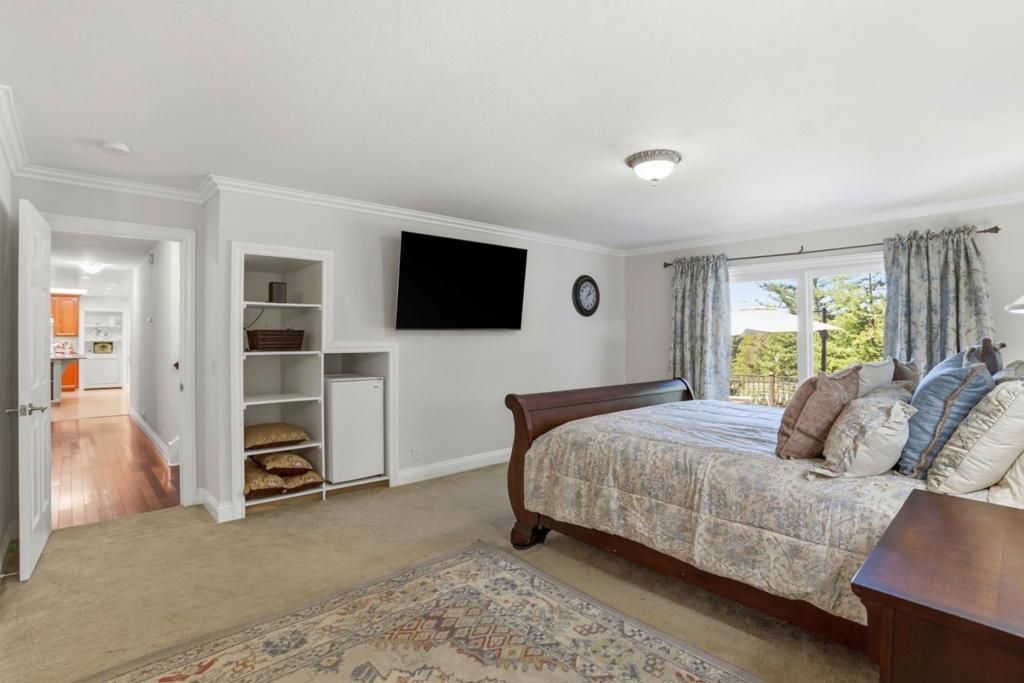 Image 24 of property listing at 24010 Summit Woods Drive, Los Gatos, CA 95033