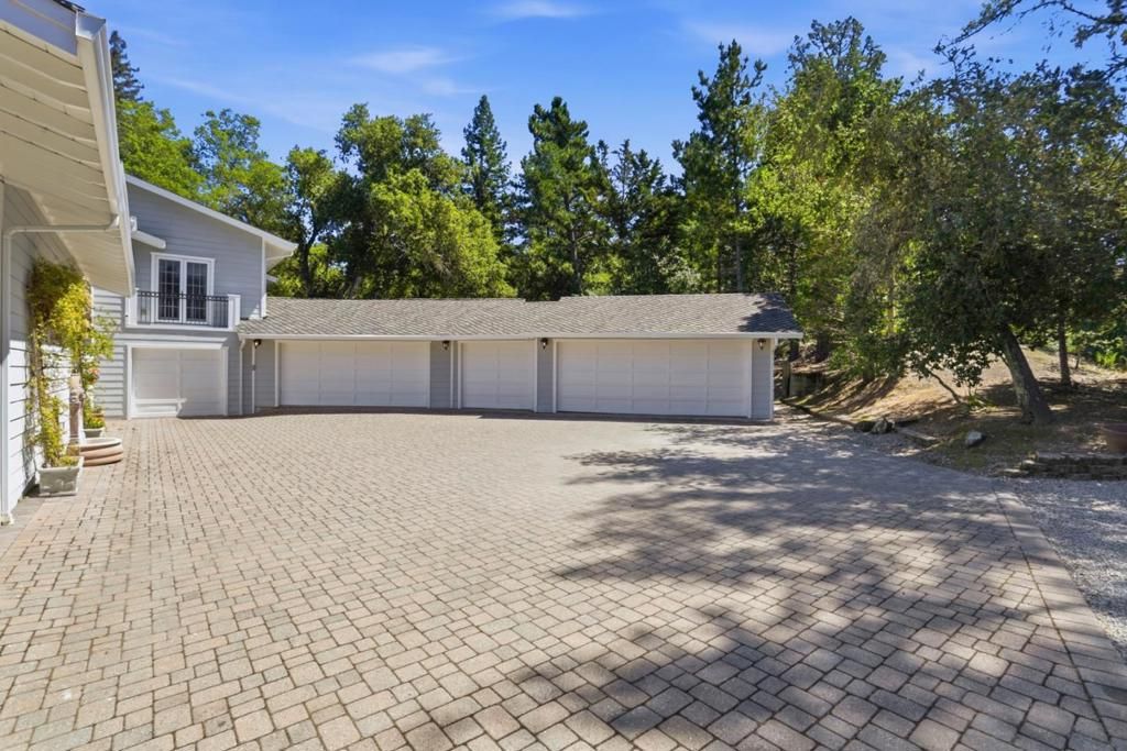 Image 43 of property listing at 24010 Summit Woods Drive, Los Gatos, CA 95033