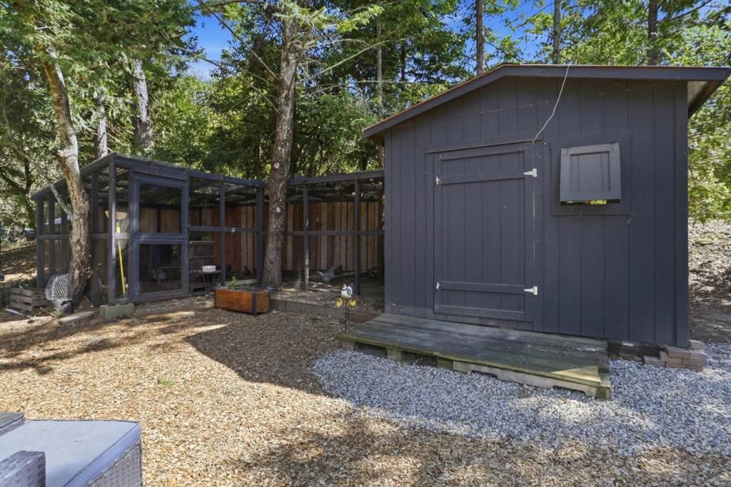 Image 51 of property listing at 24010 Summit Woods Drive, Los Gatos, CA 95033