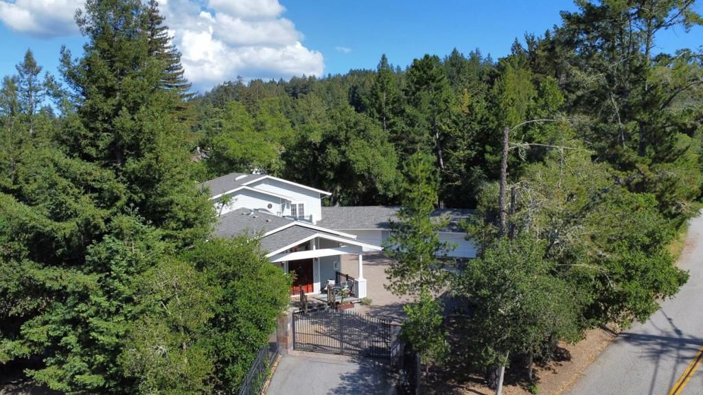 Image 59 of property listing at 24010 Summit Woods Drive, Los Gatos, CA 95033