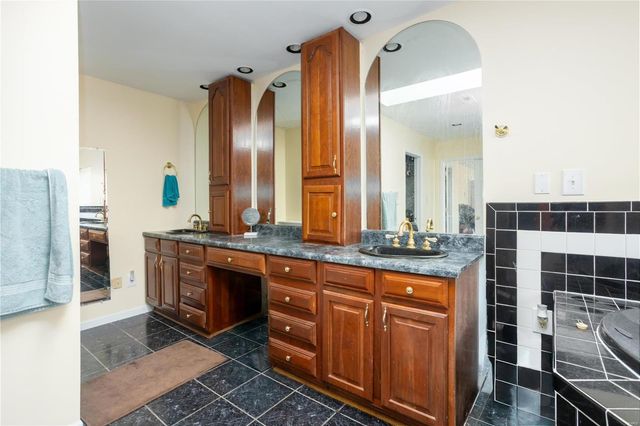 1951 Woodland Court, Wentzville, MO 63385