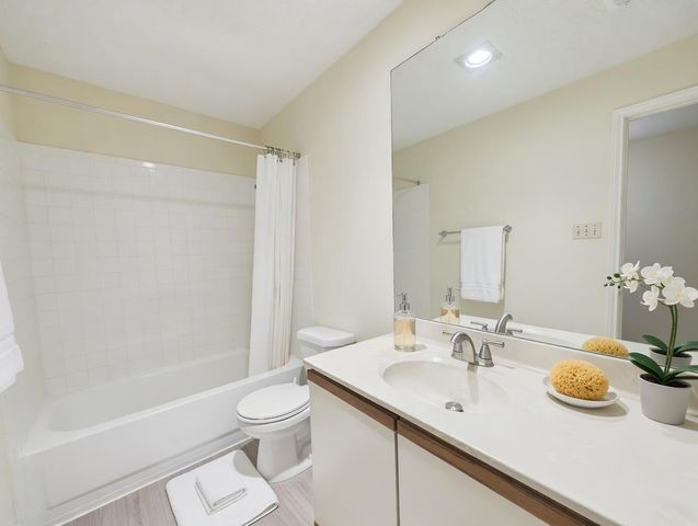2804 Rio Grande ST 201, Austin, TX 78705