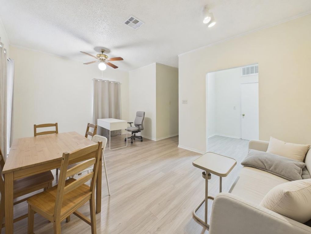 2804 Rio Grande ST 201, Austin, TX 78705
