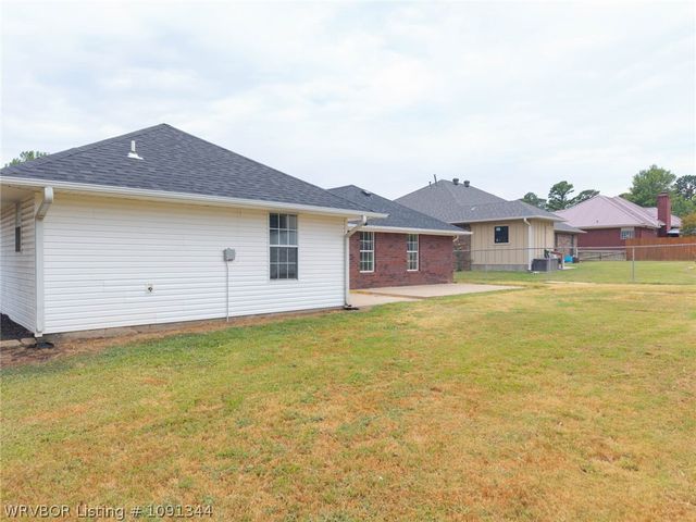 2300 S L Street, Barling, AR 72923