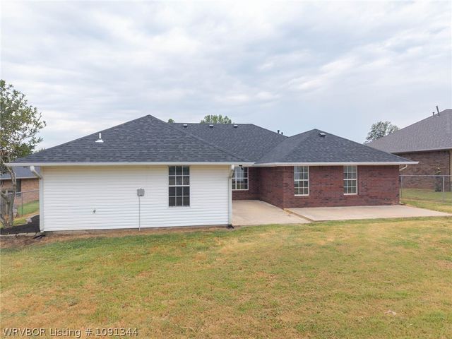 2300 S L Street, Barling, AR 72923