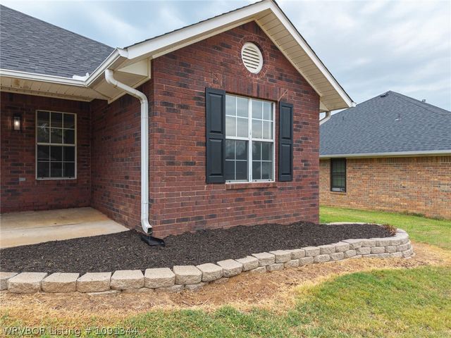 2300 S L Street, Barling, AR 72923