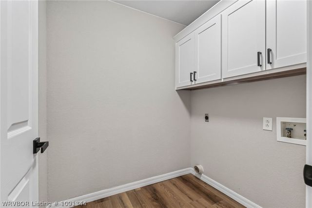 2300 S L Street, Barling, AR 72923